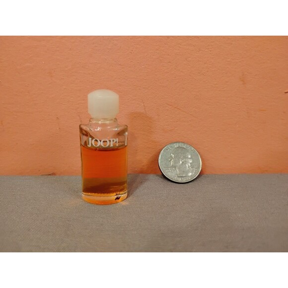 Women's Joop Eau de Toilette Splash Mini .17 fl oz 80% - Picture 1 of 3